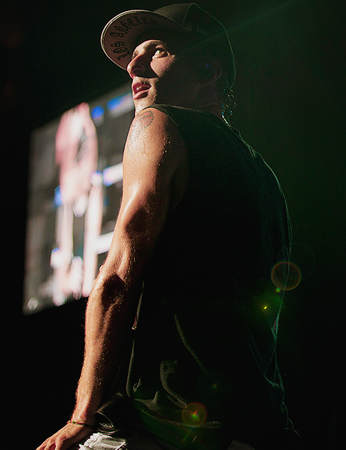 btrandotherartistsareours:  47/50 Gifs/Pictures of Kendall Schmidt