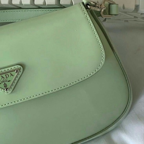 Lia Moodboard Green
