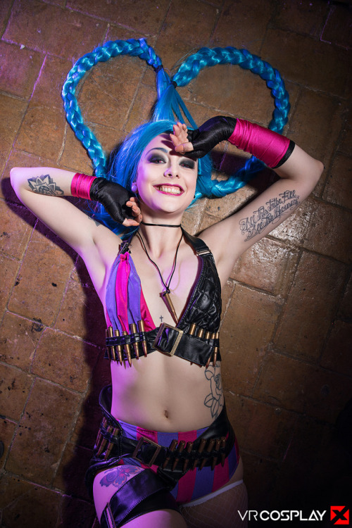 danamorganvr: How hot is @alessasavage as Jinx in this adult cosplay?? Reblog if you think she plays a good part 