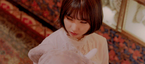 femaleidol:  navillera → fingertip