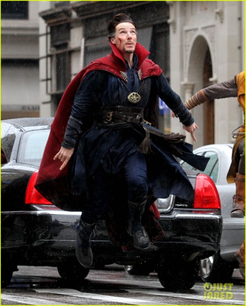 cumberbuddy:  Doctor Strange filming in NYC adult photos