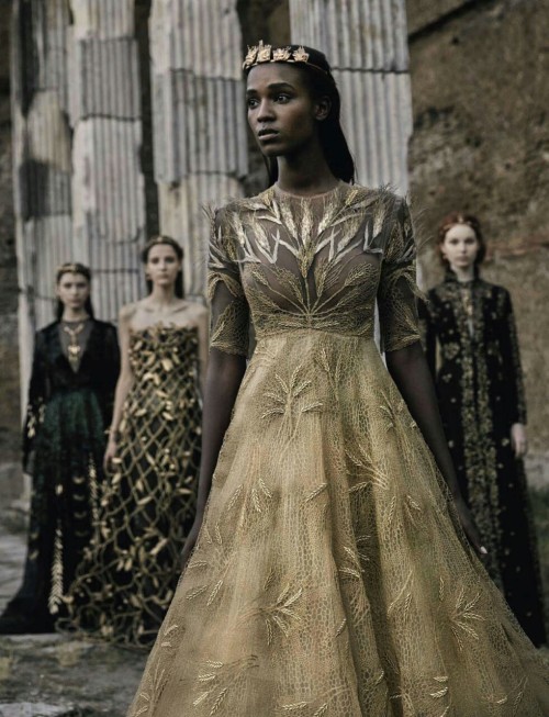 lisa401971:  “VALENTINO HAUTE COUTURE f/w 2015” Sofia Tesmenitskaya, Leila Nda, Grace Simmons & 