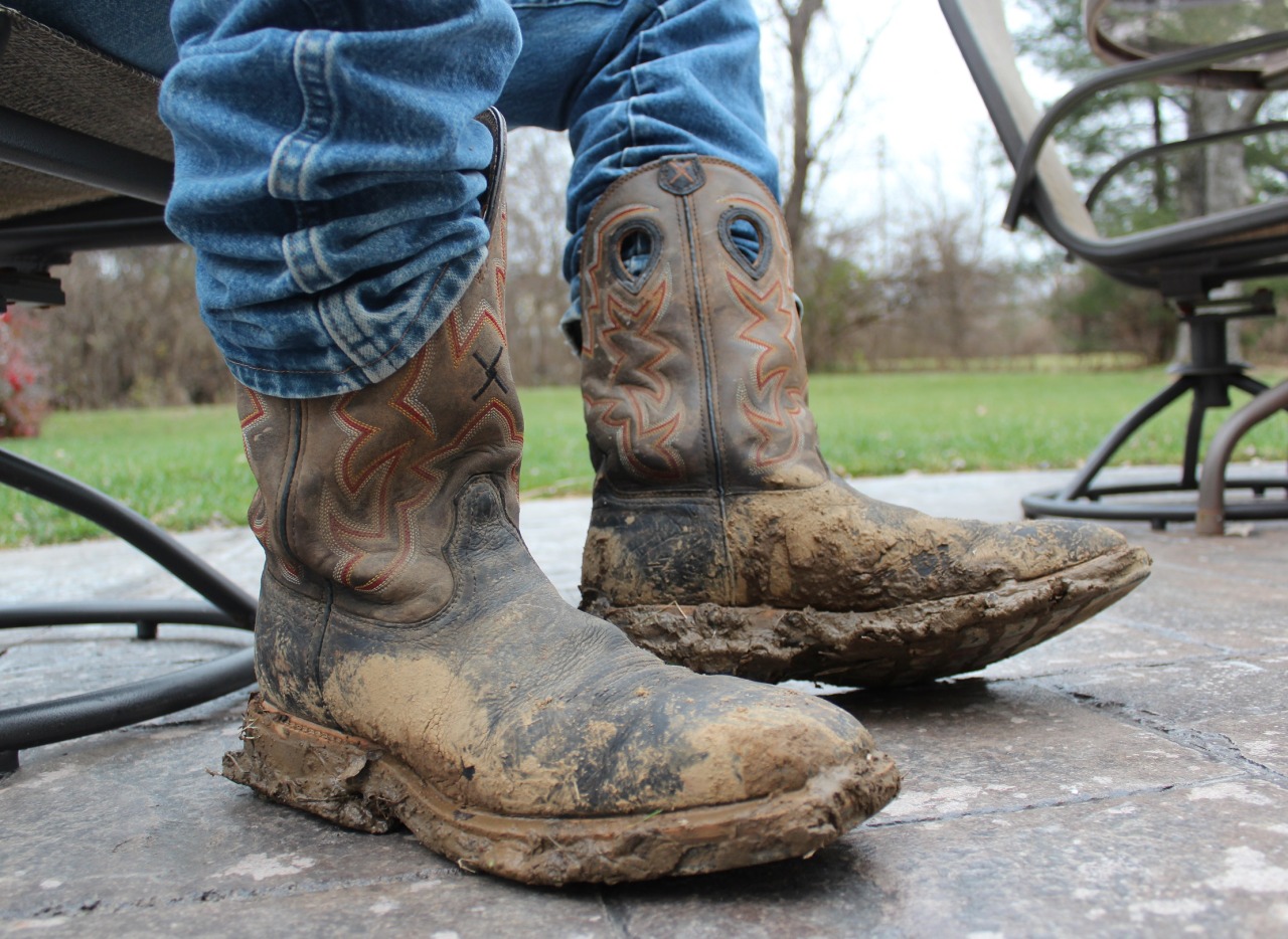 wetnmuddy:  Muddy Twisted-X 