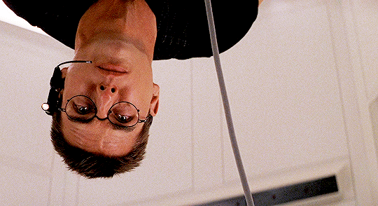 eselbarondelabirra:  jaubaius:    Mission impossible by Mr. Crab     