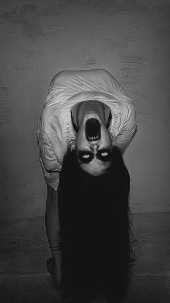 • b&w blog •