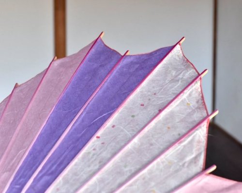 Sakura wagasa, a traditional Japanese umbrella hand made by the specialist Kasabiyori