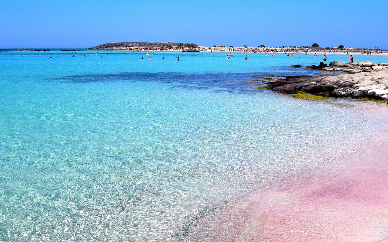 sixpenceee:  Elafonisi Beach located in Crete, Greece. It has clear, turquoise
