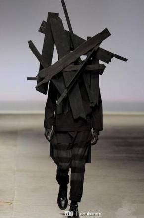 pollywar:  chickenforpresident:  jazzykatz:  roachpatrol:  fuckyeahchinesefashion:
