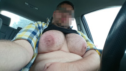 omgknutson:some of you wanted to see me flash my titties in the car. Done! =)