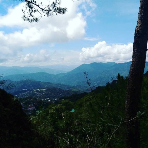 051418 Let it all go. See what stays.#maxinesstravels(at Mines View Park, Baguio City)