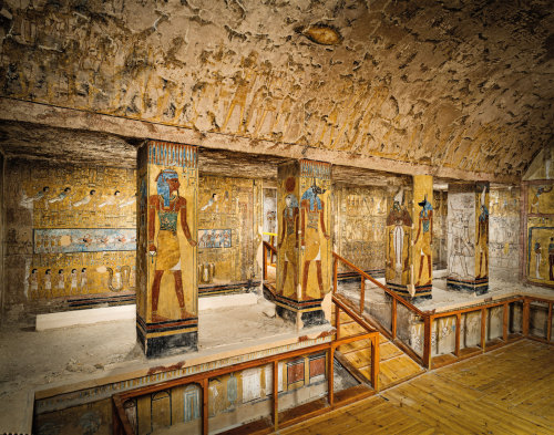 Inside the Tomb of Queen TwosretEgyptian rulers lavished funds on the best painters for their tombs.