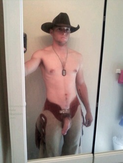 ksufraternitybrother:  Sexy Soldier!!! KSU-Frat