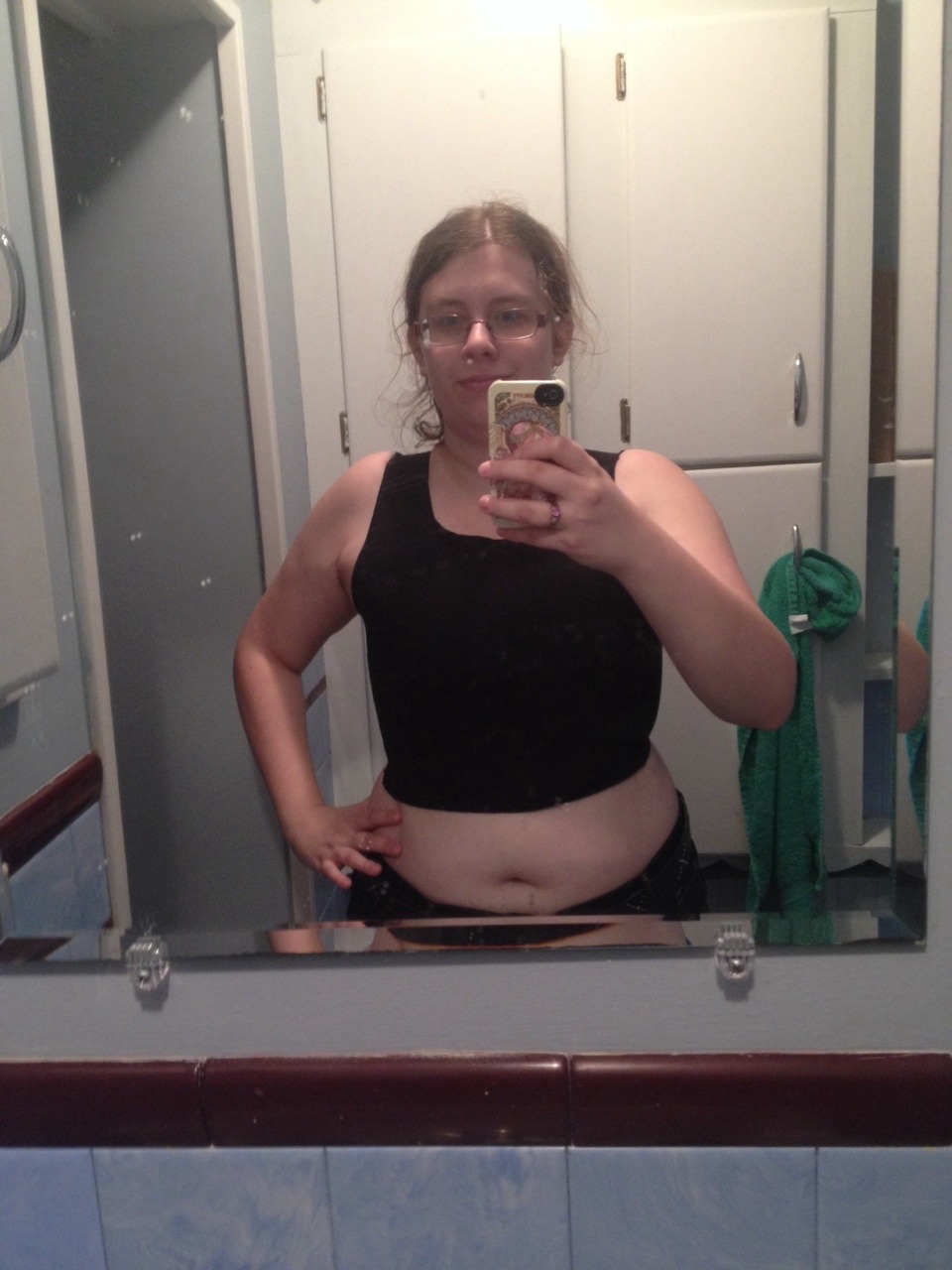 mintyfreshkid2:  yandereplane29:  Guess who got their first binder today and feels