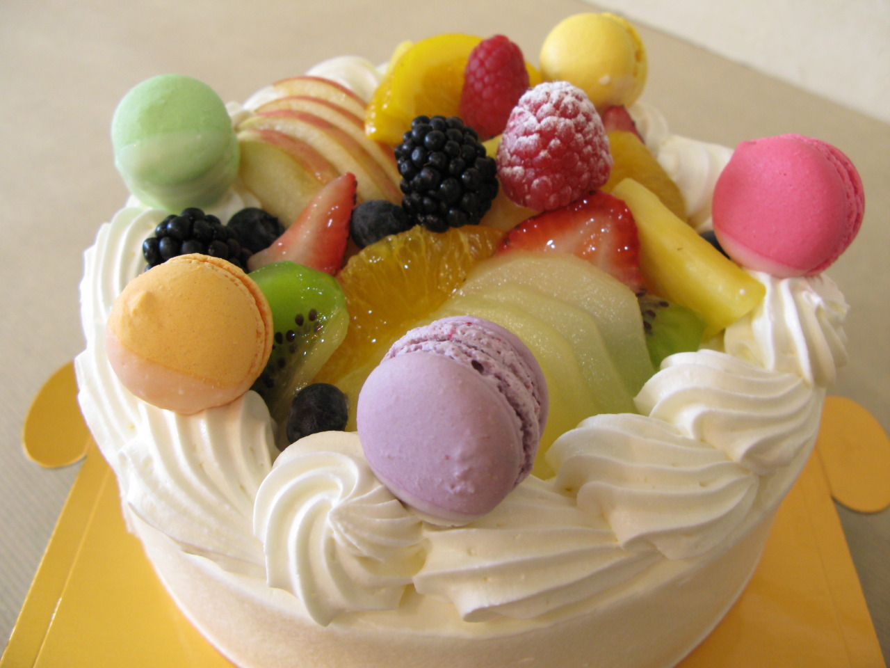 misterfawn:季節のフルーツデコレーションケーキ