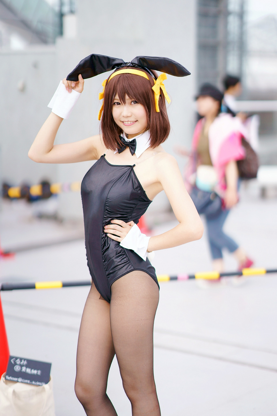 bunnygirlz:  黄昏ドライブイン　コスプレカメコはデジタル一眼の夢を見るか？