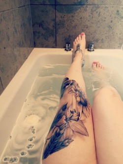 charlitt:  Progress :)  Leg tattoos by johnydmatthews