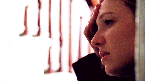walkingonfire:  I’m not judging you. Olivia Dunham » 1x12 || The No-Brainer 