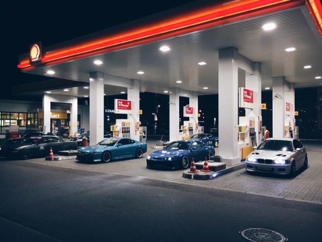 She aint thinking about you bro, now put your phone down and go do street shit with the boys, thats true love #streetlife#streetgang#homebois#nissan#jdm#s15#silvia#bmw#e46#nightrid#nightlife
