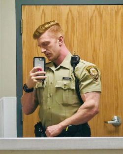 gingermanoftheday:  November 29th 2018   http://gingermanoftheday.tumblr.com/   Images are never taken from personal accounts without citing the source. If you wish to locate the original source, right click “search with google”, if you find it let