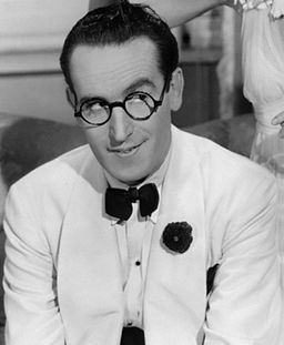 Classic Hollywood Birthdays
Harold Lloyd, actor & producer (1893-1971) Gregory Ratoff, director, actor & producer (1897-1960) Señor Wences, ventriloquist (1896-1999)