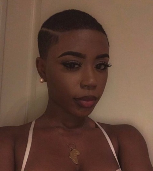 uchemba:  No more weave for this girl 😌  Sometimes black Women are just so fucking awesome