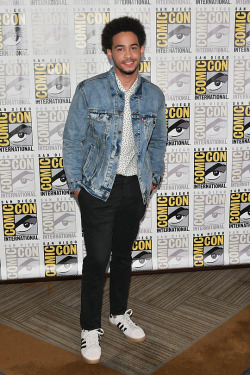 latinxcelebs:Jorge Lendeborg Jr. attends the ‘Bumblebee’ Press Line during Comic-Con International 2018 at Hilton Bayfront on July 20, 2018 in San Diego, California.