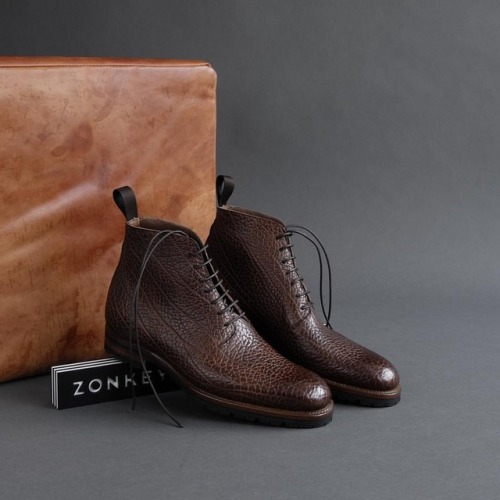 Zonkey Boot hand welted seven-eyelet wholecut derby boots from hand stained shrunken bull leather, l