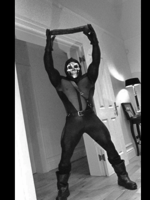 XXX daviddavidxxl:  Slick Skeletor!!  Happy Halloween! photo