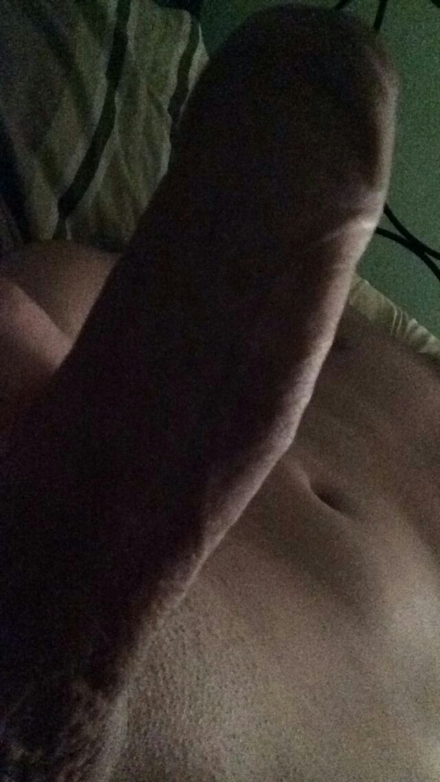 leakedsnapboys:  18 year old twink from England!