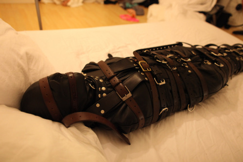 maskedwomen: Mmmmmmmmm…. More belts. – poundcakes (via poundcakes’ Pics - FetLife