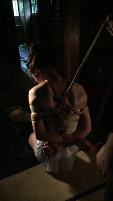 thevertigonetwork:  Kinbaku Naka AkiraModel Minori Kuwata