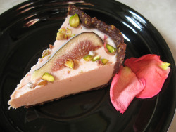 veganinspo:  Raw Rosewater Cheesecake  #pistachios