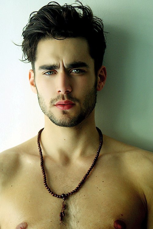 n2xy:  amanthing:  Visit amanthing Hunk Edition BlogWith 9 Different Categories of