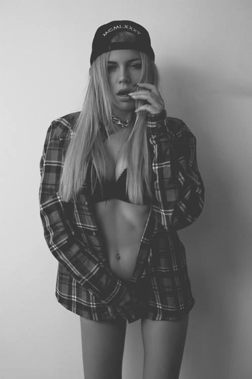 girls-dly:Flannel
