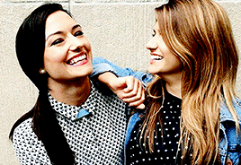 dinahkorbae:  The best thing to hold onto in life is each other. -Audrey Hepburn 