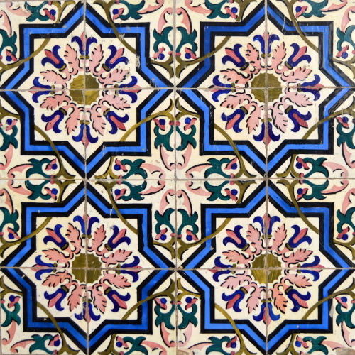 https://www.facebook.com/thetilesoflisbonCode: P180© The Tiles of Lisbon