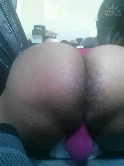 bbootyk:  BIG BOOTY FAVORITE(S) #3179TO SUBMIT ASS PICTURES ONLY KIK: BigBootyKings-for more ass FOLLOW www.bigbootykings.tumblr.com-