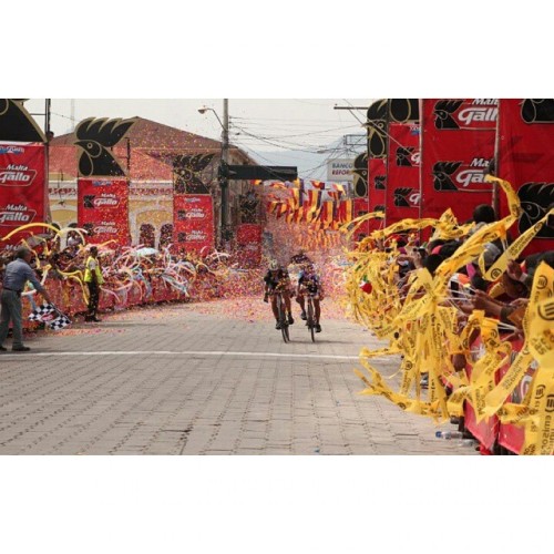 laicepssieinna: From ciclismo_mundial - Espectaculares las llegadas de la Vuelta a Guatemala #cicli