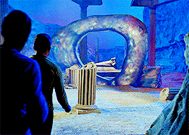 Star Trek Episodes: 1.28 The City On The Edge Of Forever(October 11, 1968)