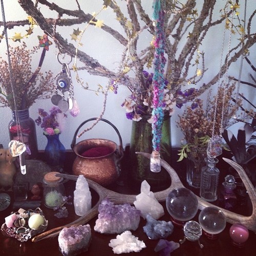naturaleinfiniti:    Nature, wicca &amp; love. Enjoy :3    