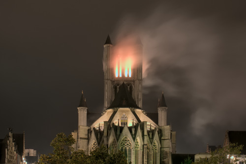 `The big fire that never happened`. Art work on the light festival of Ghent, november 2021