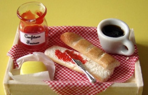 magical-mayhems:  Tiny food appreciatiooooon~ 