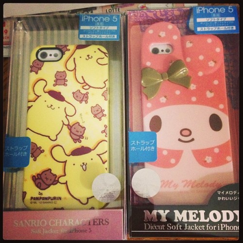 They caaaameeee! Which one should I use first?? #strapya #iPhone5 #sanrio #mymelody #pompompurin