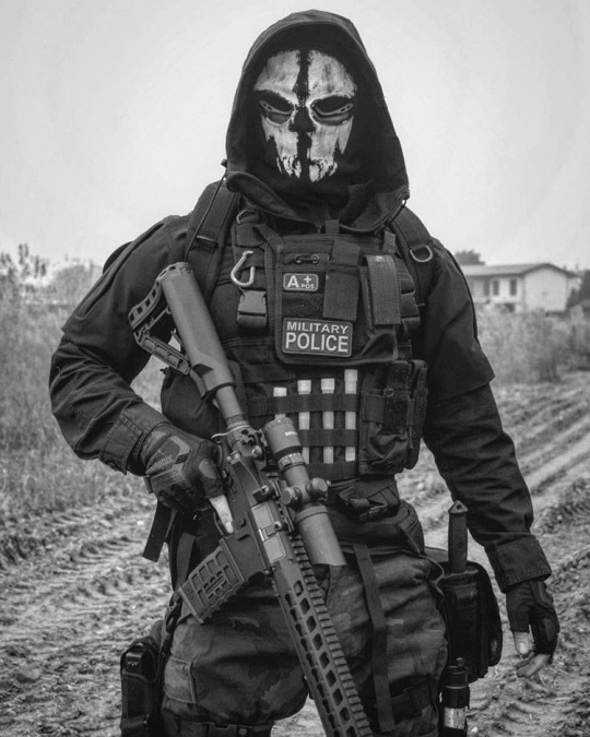 aestheticalphas-v:  men-wearing-masks:   His childhood was a haze of violent contact sports, steroids and military propaganda. Now he gets to play his favorite CoD missions irl   such a perfect drone