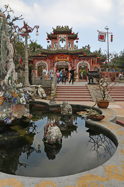 Phuc Kien Assembly Hall in Hoi An, Vietnam (by archer10).