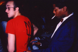 twixnmix:    Jean-Michel Basquiat drawing on Keith Haring’s shirt.   