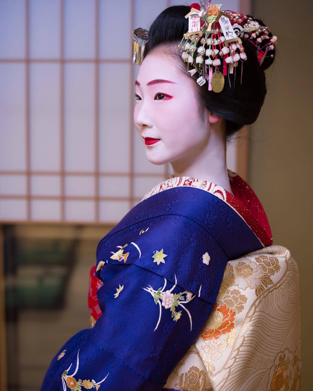 Geiko & Maiko — December 2016: Maiko Toshiemi (Komaya Okiya) of...