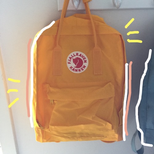 hospitalflwers:my new kanken n my cute lil bedsheets