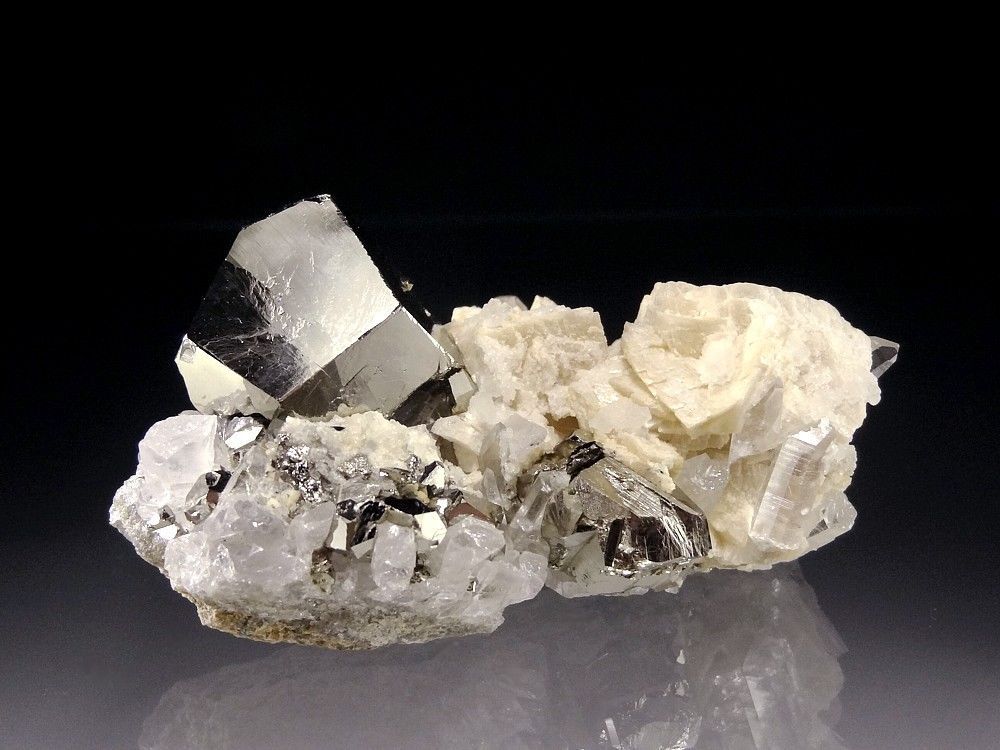 ifuckingloveminerals:  Pyrite, Quartz, Ankerite Calcite Spruce #17 claim, King County,