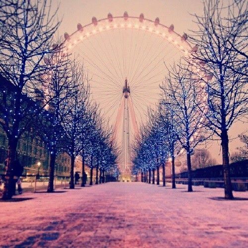 London en We Heart It. https://weheartit.com/entry/76341320/via/delficorrales